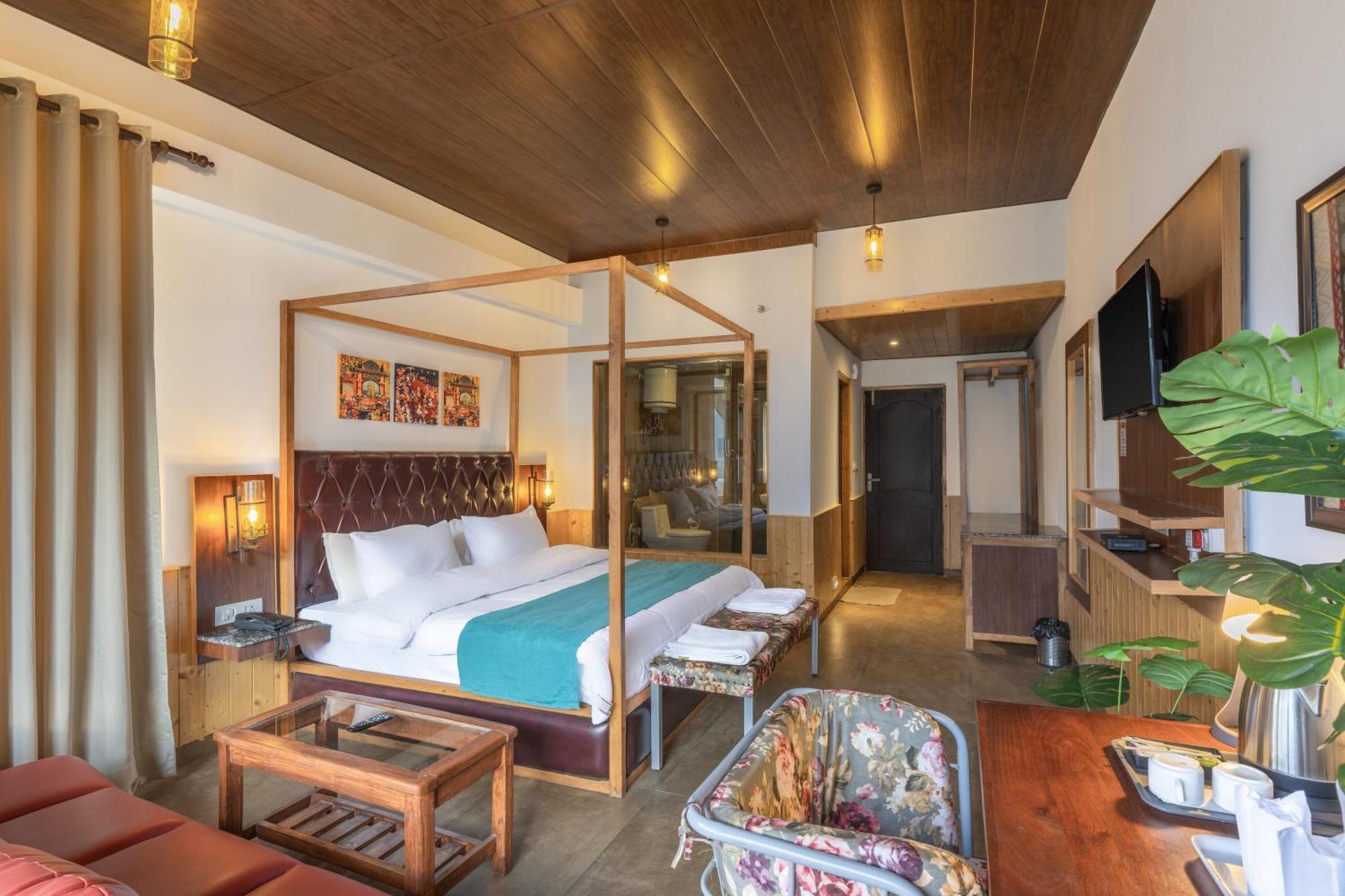 ホテル Echor Himalayan Heights Manali エクステリア 写真