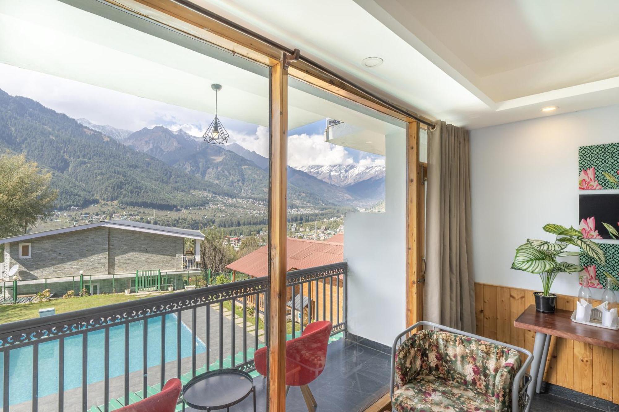 ホテル Echor Himalayan Heights Manali エクステリア 写真