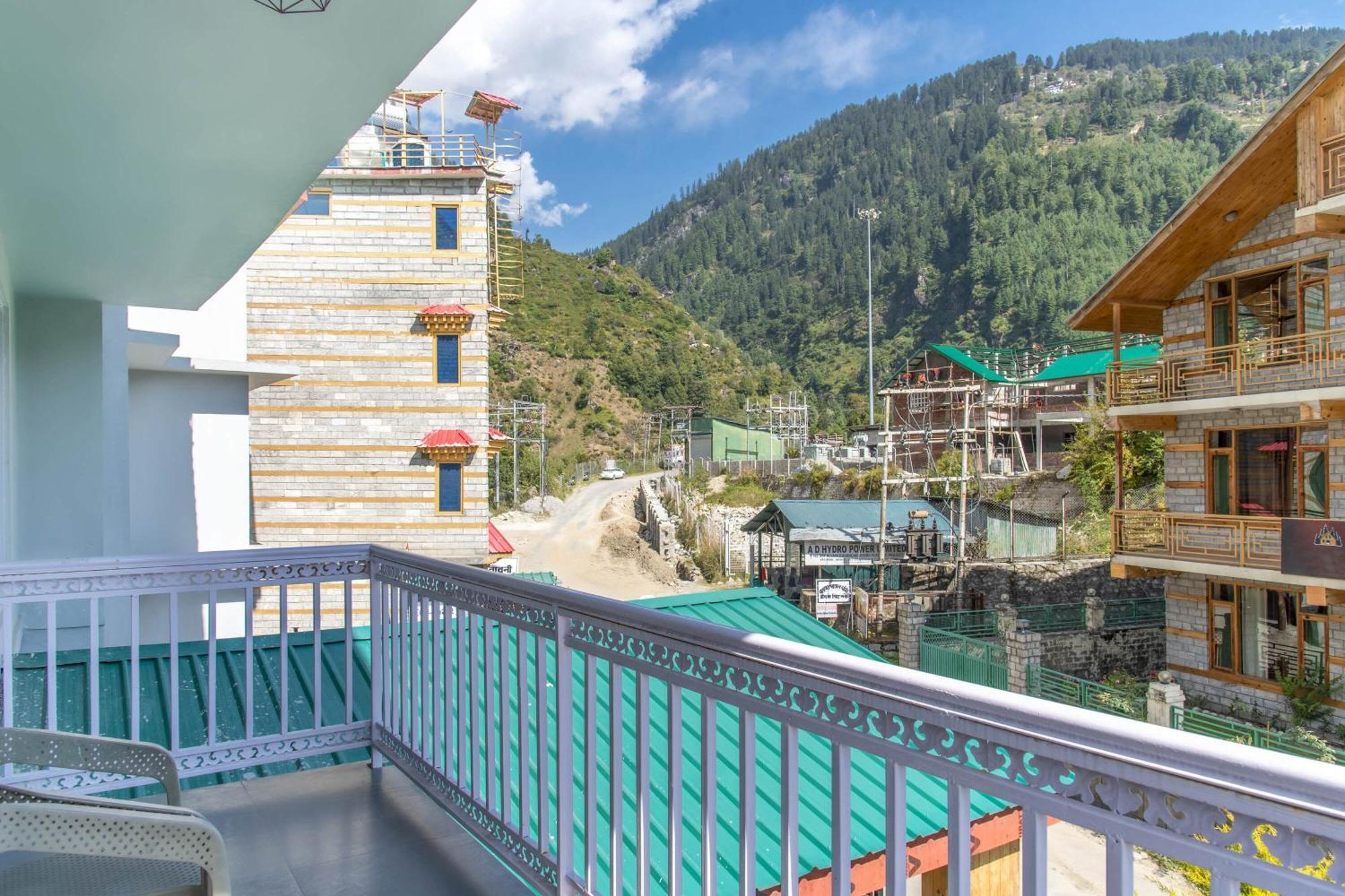 ホテル Echor Himalayan Heights Manali エクステリア 写真